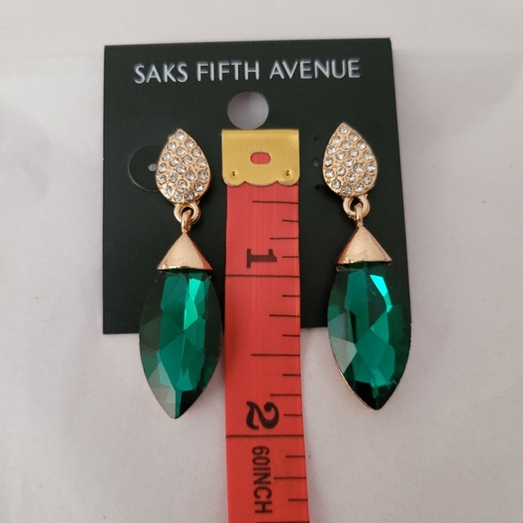 Saks Fifth Avenue Emerald Green Dangle Earrings - Prom, Homecoming, Formal - Picture 13 of 13